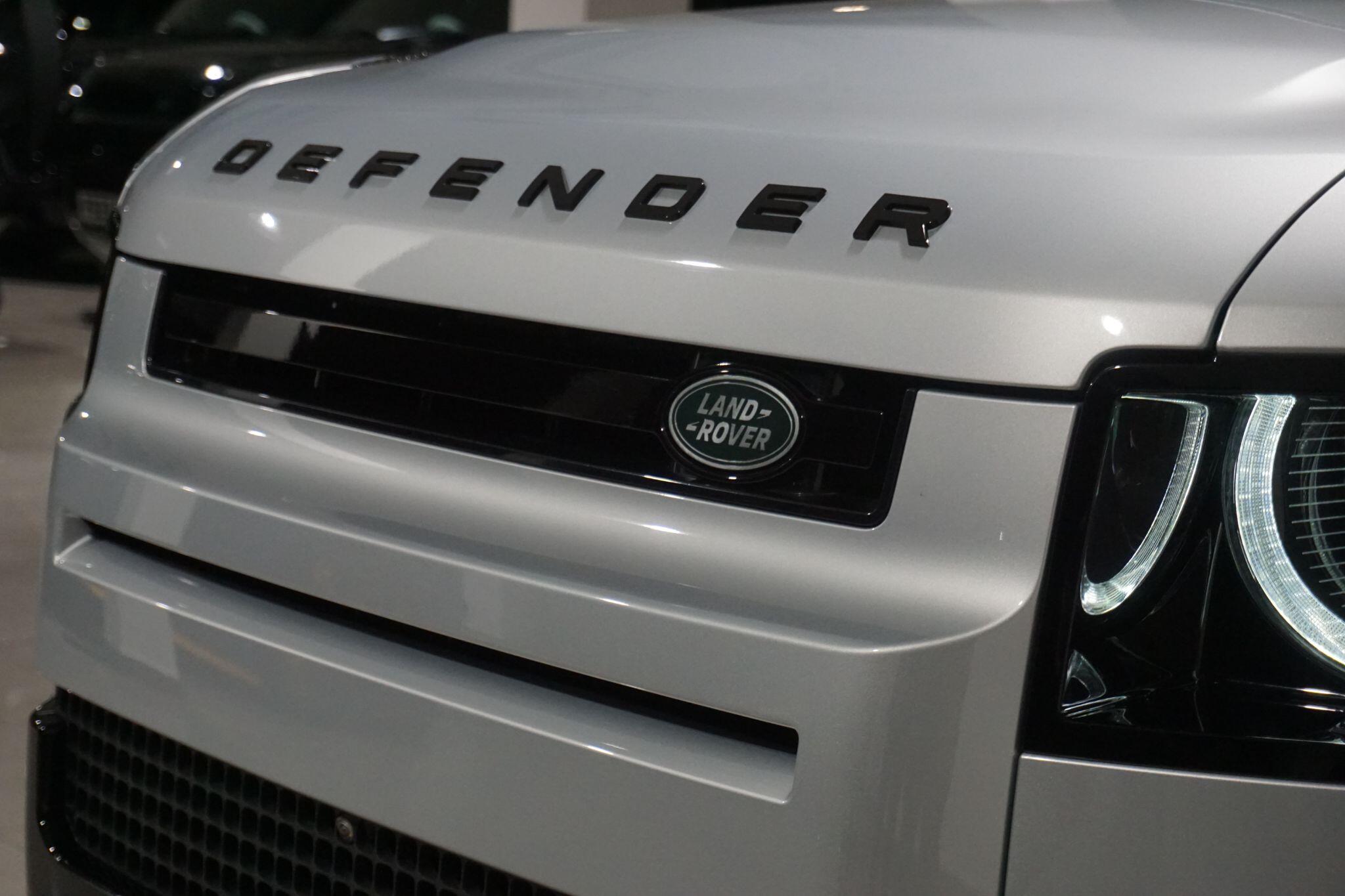 Land Rover Defender 110 2.0 P400e 15.4kWh XS Edition SUV 5dr Petrol Plug-in Hybrid Auto 4WD Euro 6 (s/s) (404 ps)